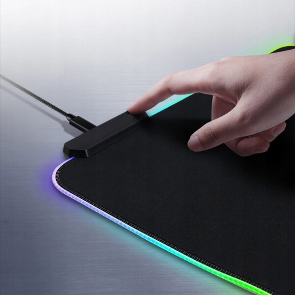 PODKŁADKA POD MYSZKĘ RGB LED GAMINGOWA DUŻA SZEROKA XMASTER XXL - obrazek 8
